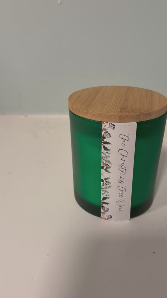 Christmas Tree Soy Candle – Fresh Pine & Winter Evergreen